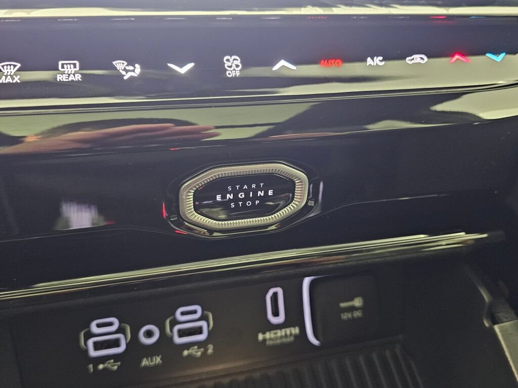New 2026 Jeep Grand Cherokee L Summit AWD/4WD image 27