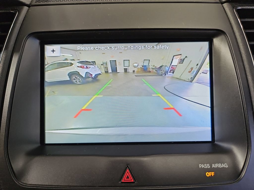 Used 2016 Ford Taurus Limited FWD image 20
