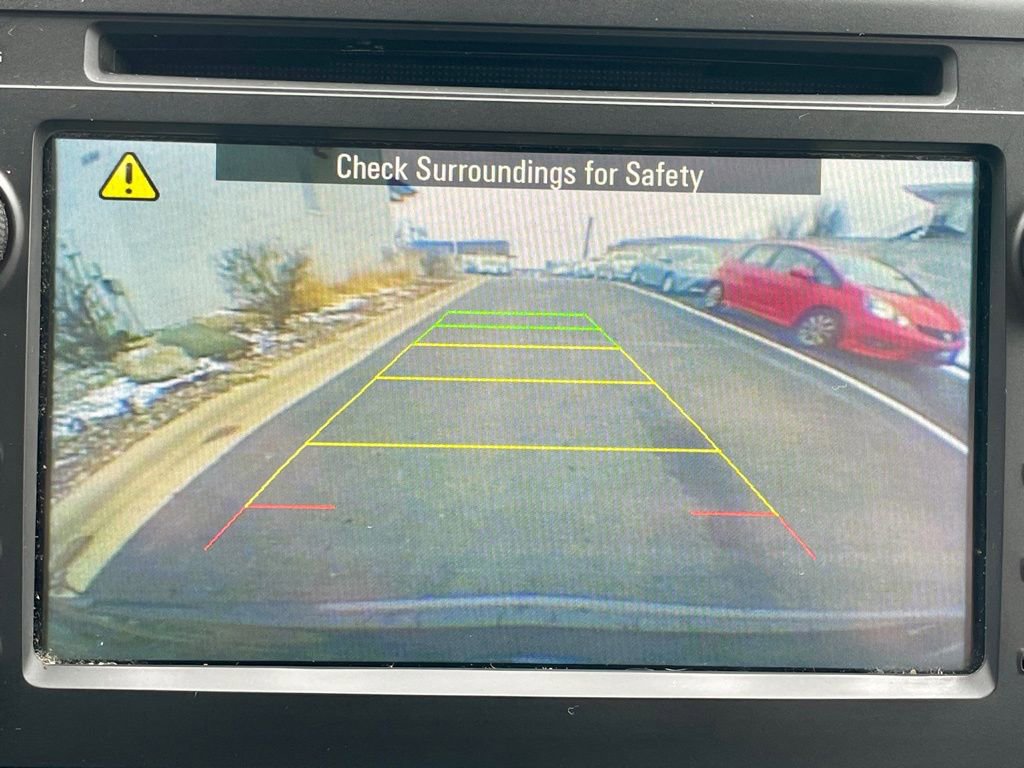 Used 2017 Chevrolet Traverse LT image 24