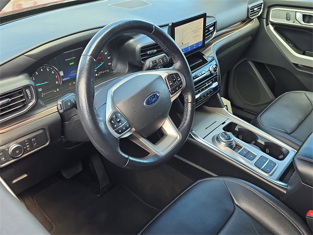 Certified 2021 Ford Explorer Limited w/ Hybrid Equipment Group 310A image 12