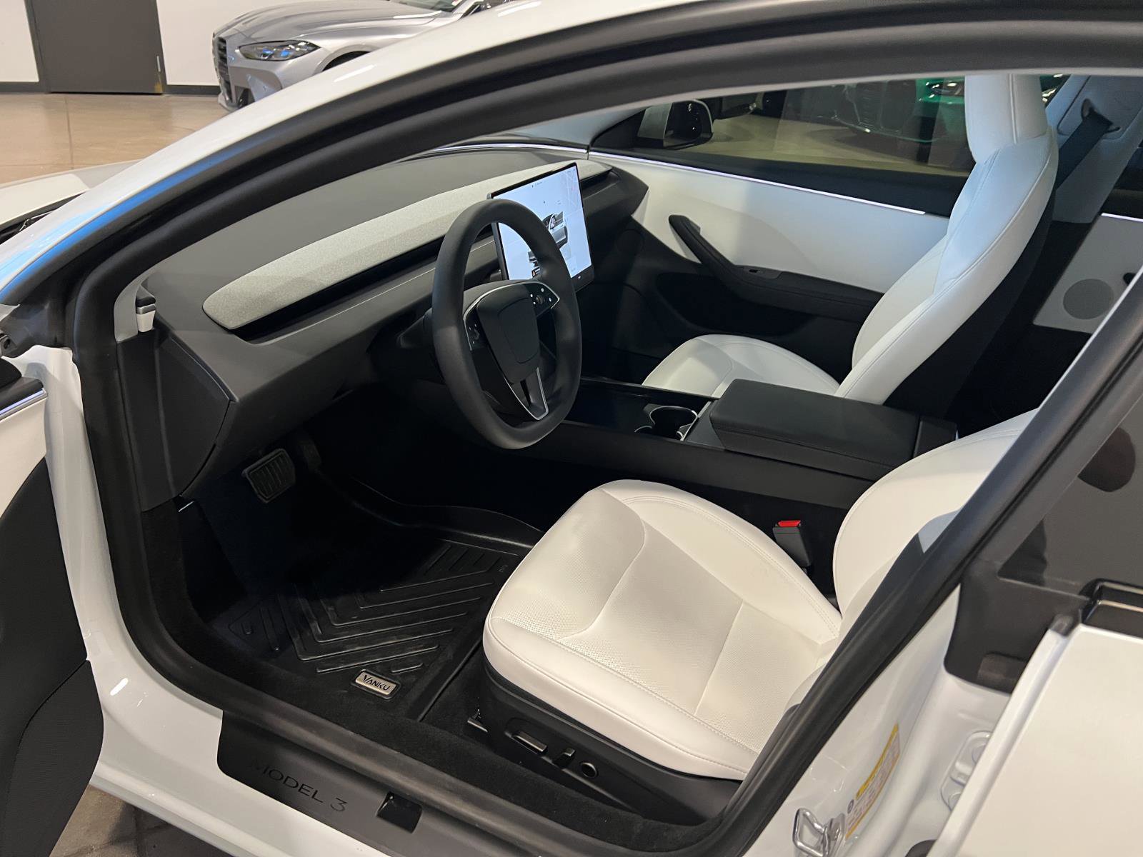 Used 2025 Tesla Model 3 Long Range image 10