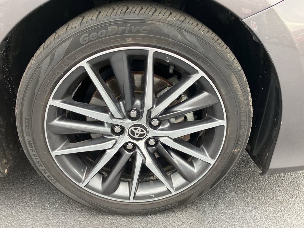 Used 2021 Toyota Camry XLE w/ Navigation Package image 14