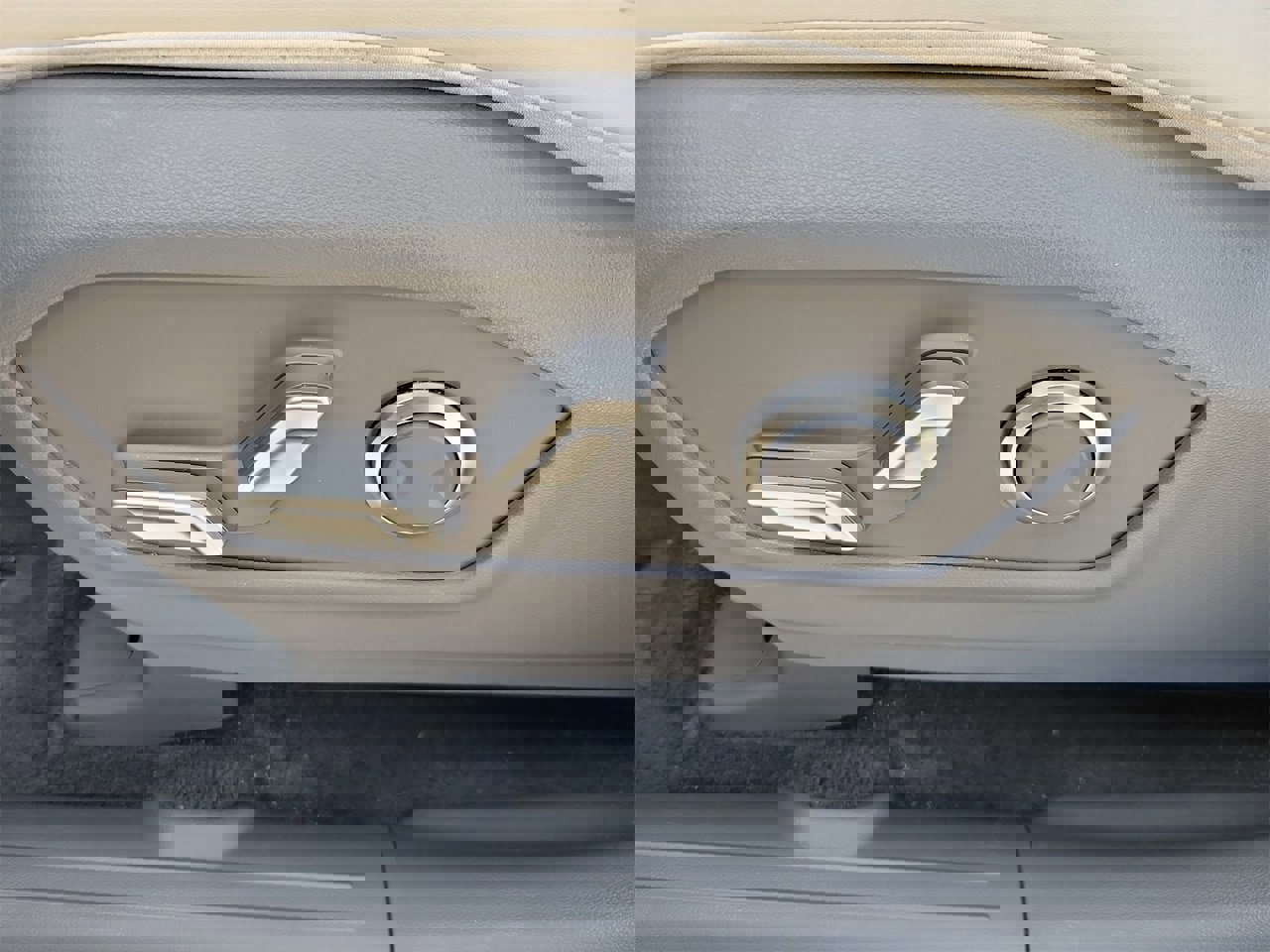 Used 2025 Hyundai Santa Fe SEL image 17