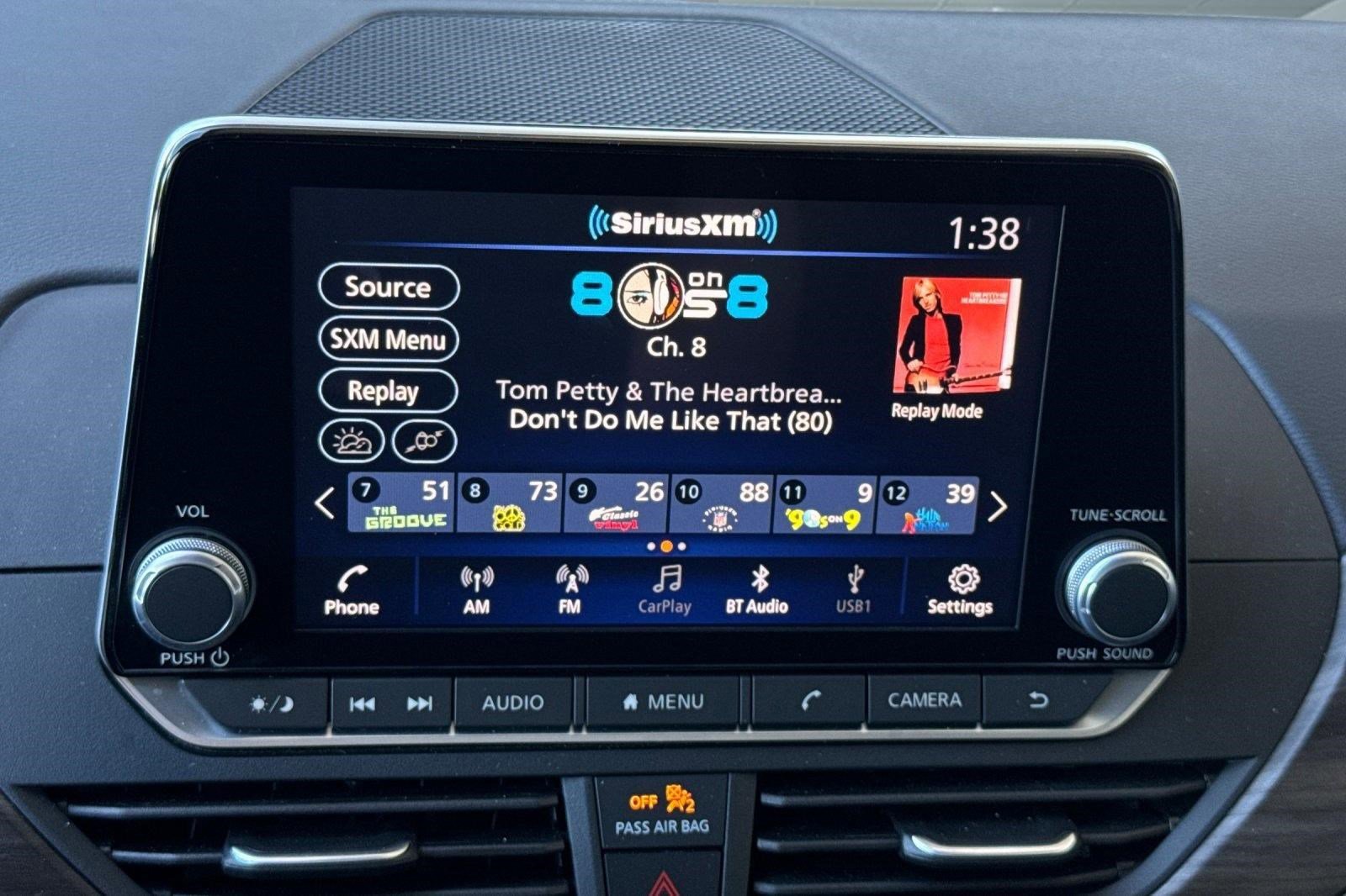 Used 2025 Nissan Altima 2.5 SV image 17