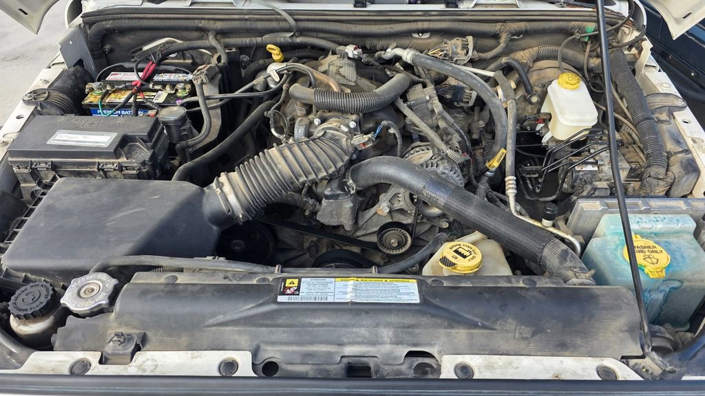 Used 2010 Jeep Wrangler Unlimited Sport image 22