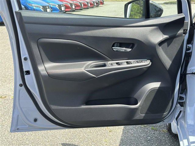New 2025 Nissan Versa SR w/ Trunk Package image 14