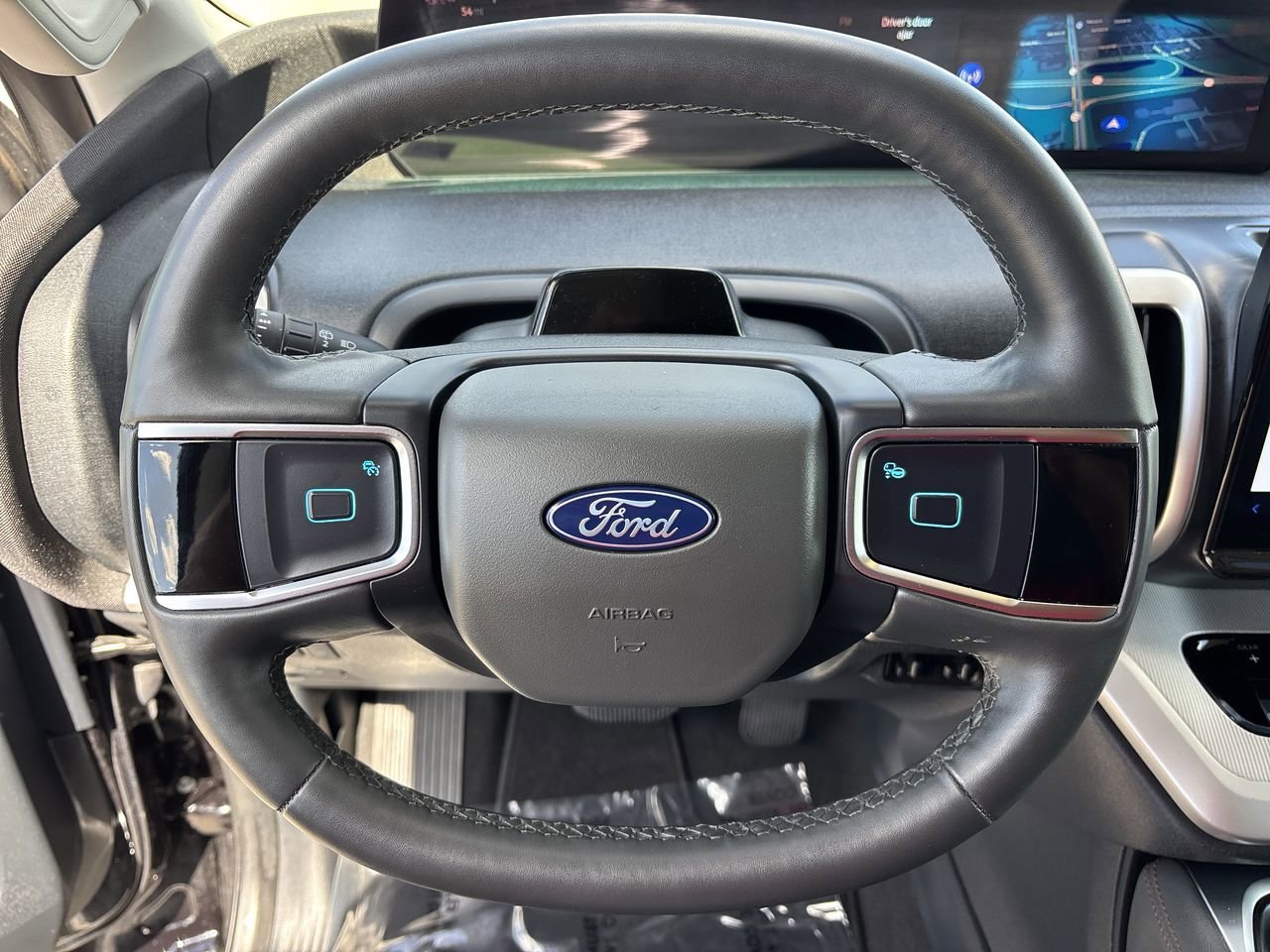 Certified 2025 Ford Expedition Active AWD/4WD image 31