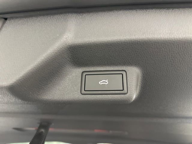 New 2025 Volkswagen ID. Buzz Pro S image 44