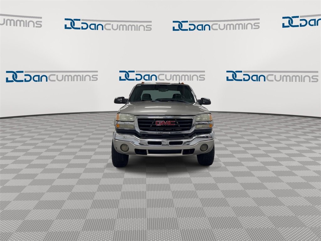 Used 2003 GMC Sierra 2500 SLT w/ SLT Preferred Equipment Group image 3