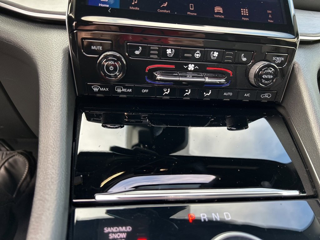 New 2025 Jeep Grand Cherokee L Limited image 18