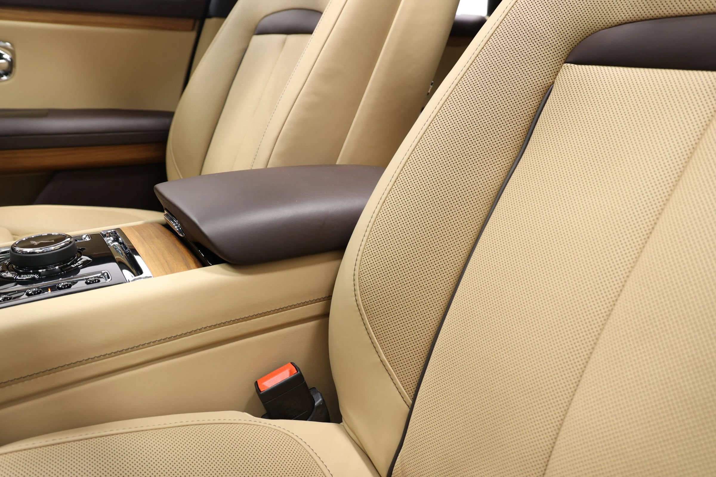 Used 2022 Rolls-Royce Ghost w/ Ghost Package AWD/4WD image 20