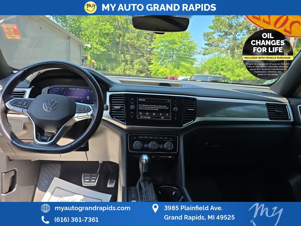 Used 2022 Volkswagen Atlas Cross Sport SEL Premium R-Line AWD/4WD image 12