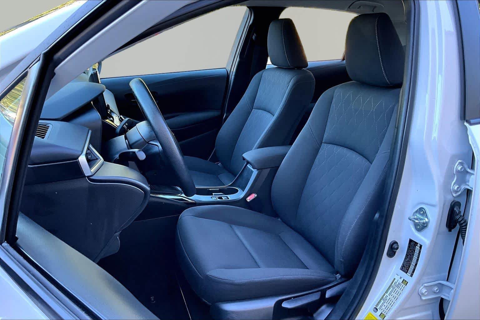 Used 2024 Toyota Corolla LE FWD image 8