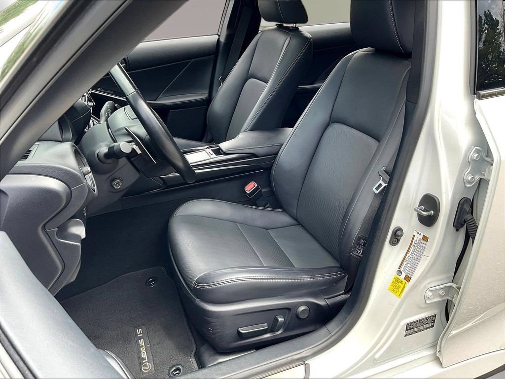 Used 2024 Lexus IS 300 w/ Premium Package RWD image 22