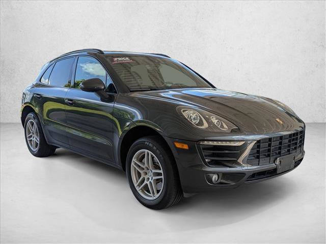 Used 2017 Porsche Macan AWD/4WD image 3