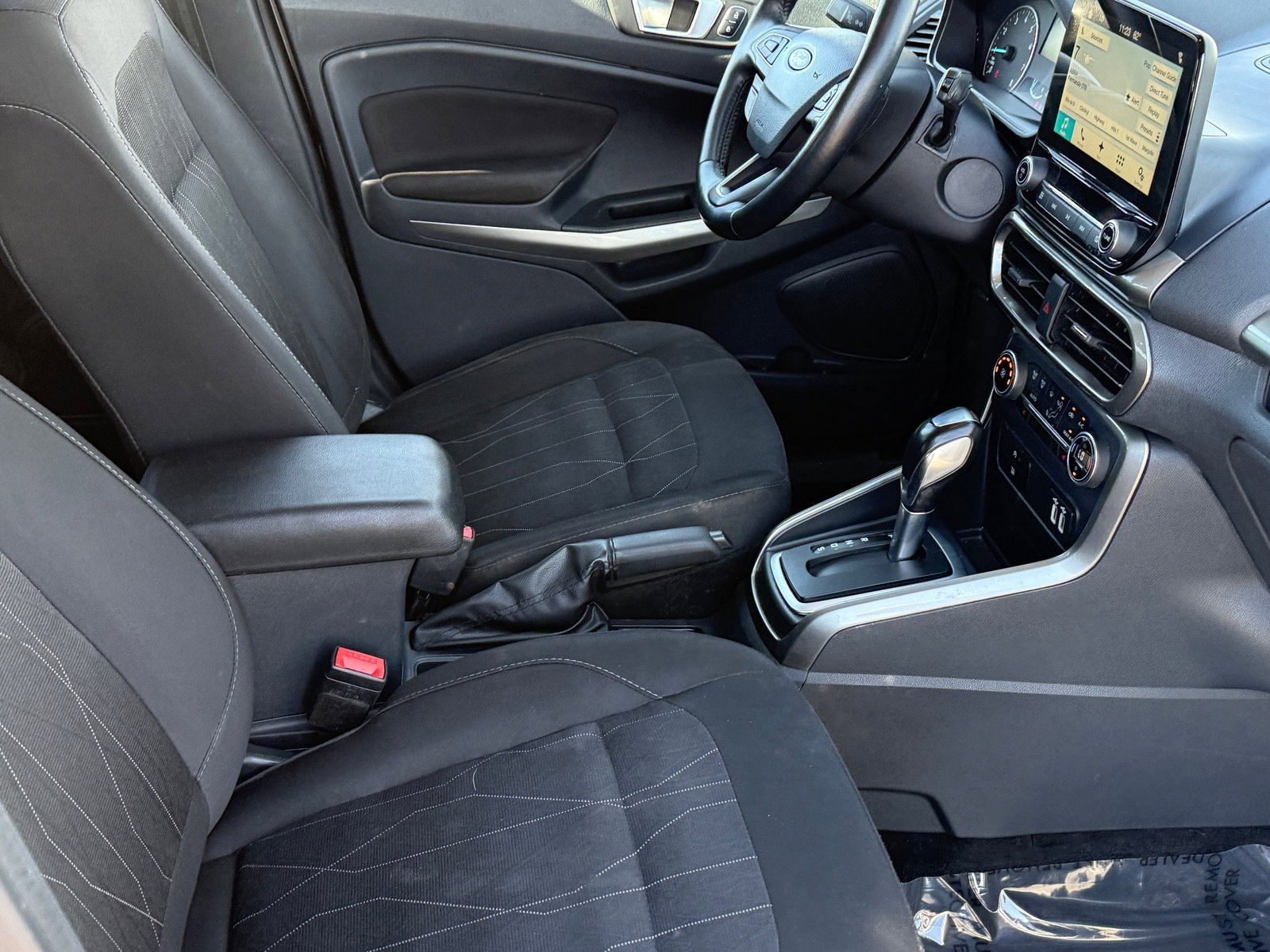 Used 2018 Ford EcoSport SE w/ SE Convenience Package image 10