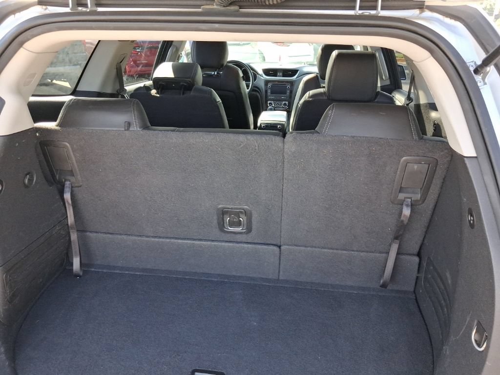 Used 2016 Chevrolet Traverse LT FWD image 14