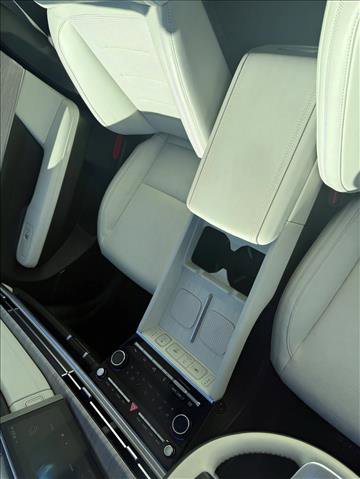 Certified 2025 Hyundai Santa Fe Calligraphy image 15