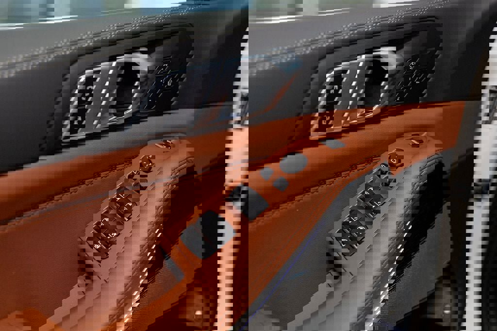 New 2026 BMW X5 xDrive50e image 13