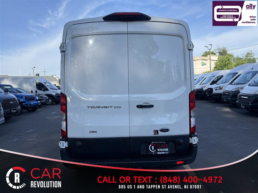 Used 2024 Ford Transit 250 148 Medium Roof Extended AWD image 5