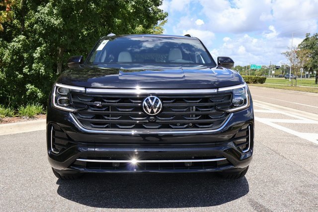 New 2026 Volkswagen Atlas Cross Sport SEL Premium R-Line image 2