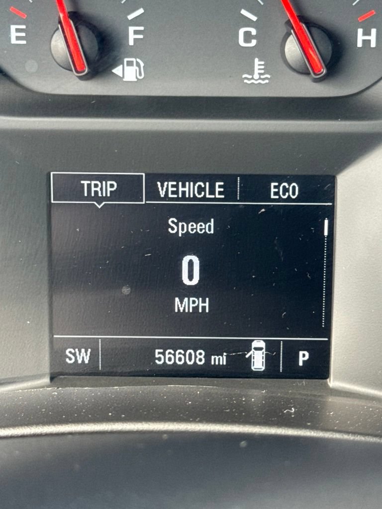 Used 2020 Chevrolet Equinox LS FWD image 9