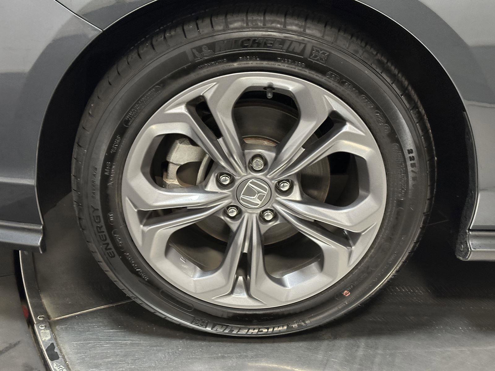 Certified 2024 Honda Accord EX image 18
