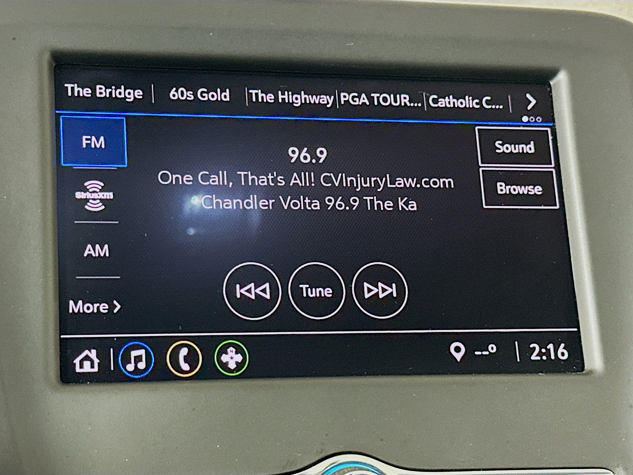 Used 2024 Chevrolet Equinox LT w/ LPO, Floor Liner Package image 21