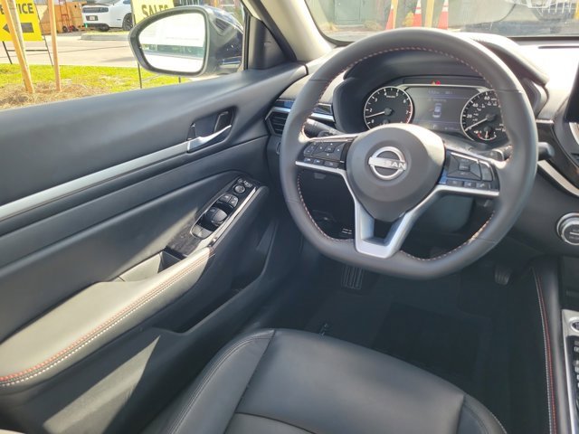 Certified 2025 Nissan Altima 2.5 SR w/ SR Premium Package image 20