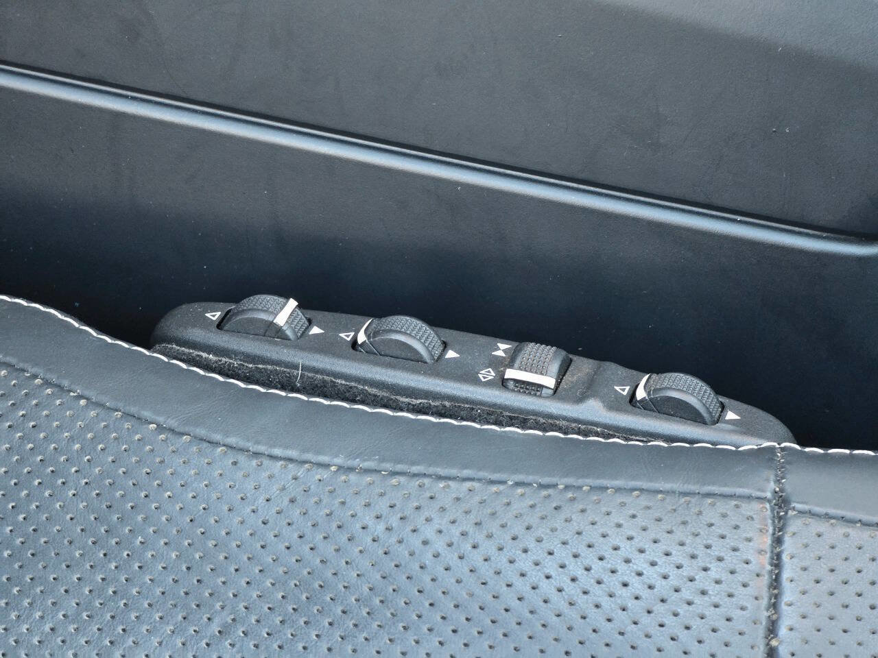 Used 2013 Mercedes-Benz G 63 AMG 4MATIC image 77
