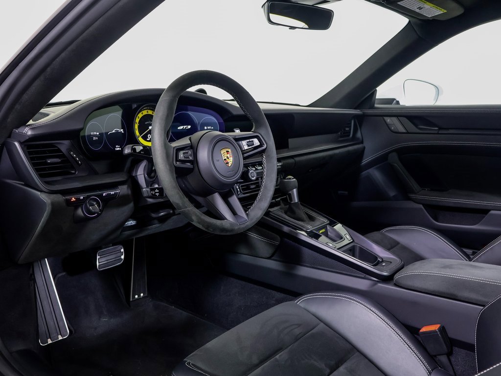 Certified 2022 Porsche 911 GT3 image 4