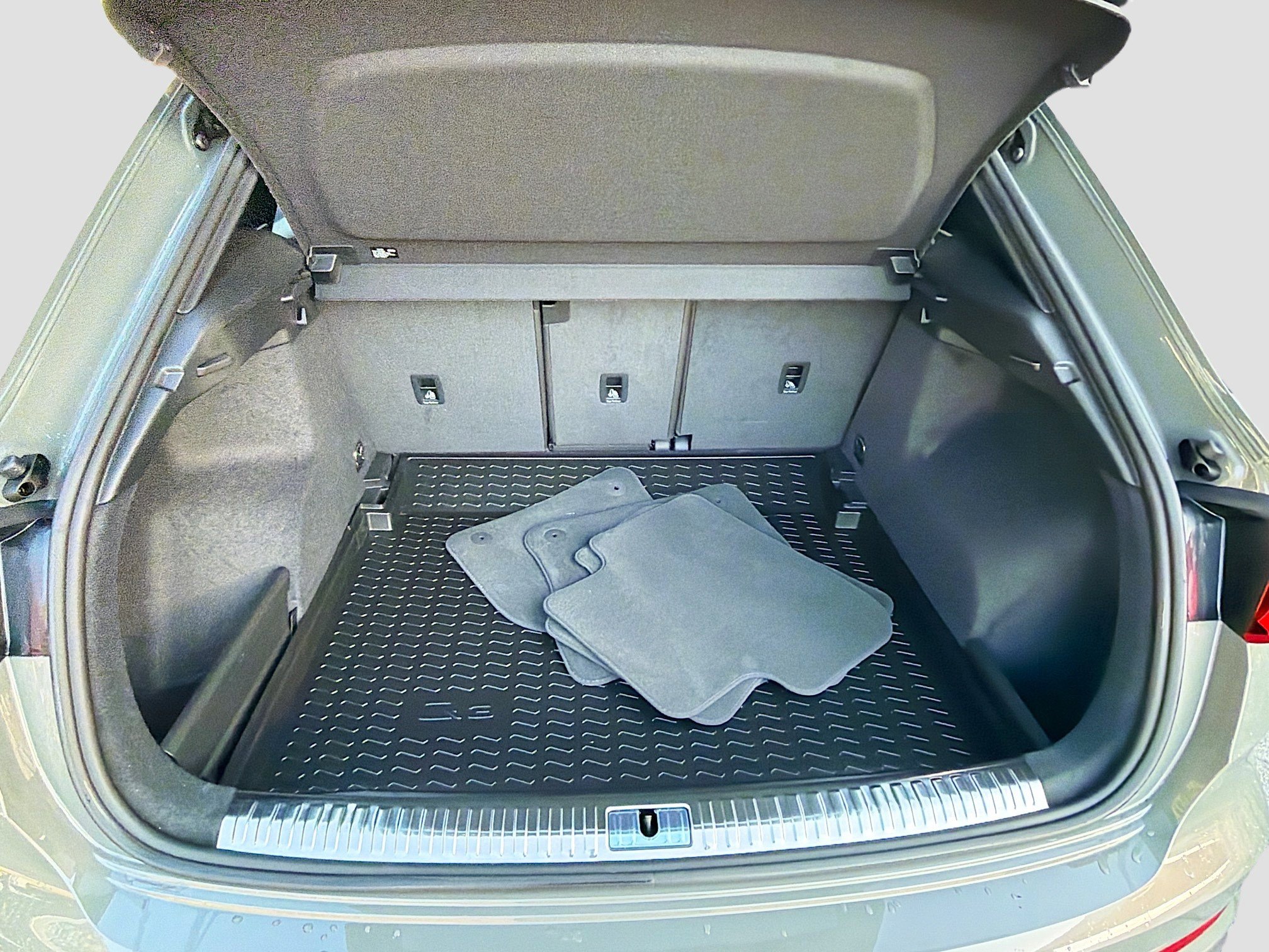 Used 2024 Audi Q3 2.0T Premium image 26