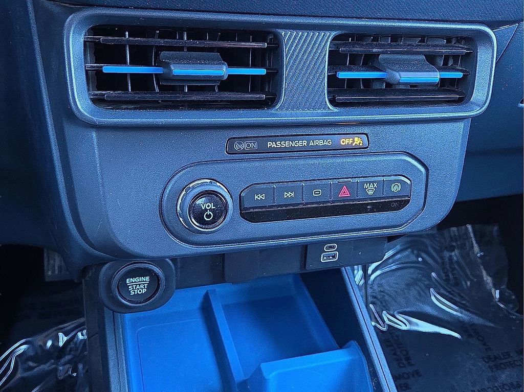 Used 2025 Ford Maverick XLT w/ Equipment Group 302A image 29