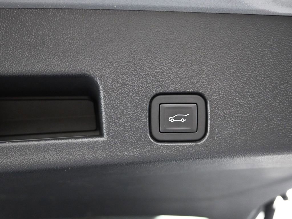 Certified 2025 GMC Acadia Elevation image 13