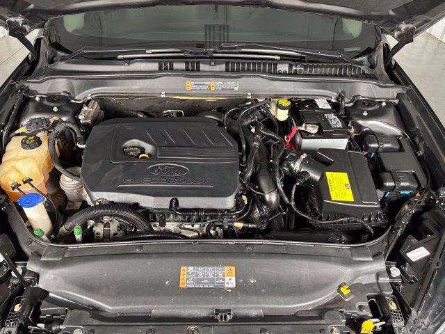 Used 2017 Ford Fusion SE FWD image 29