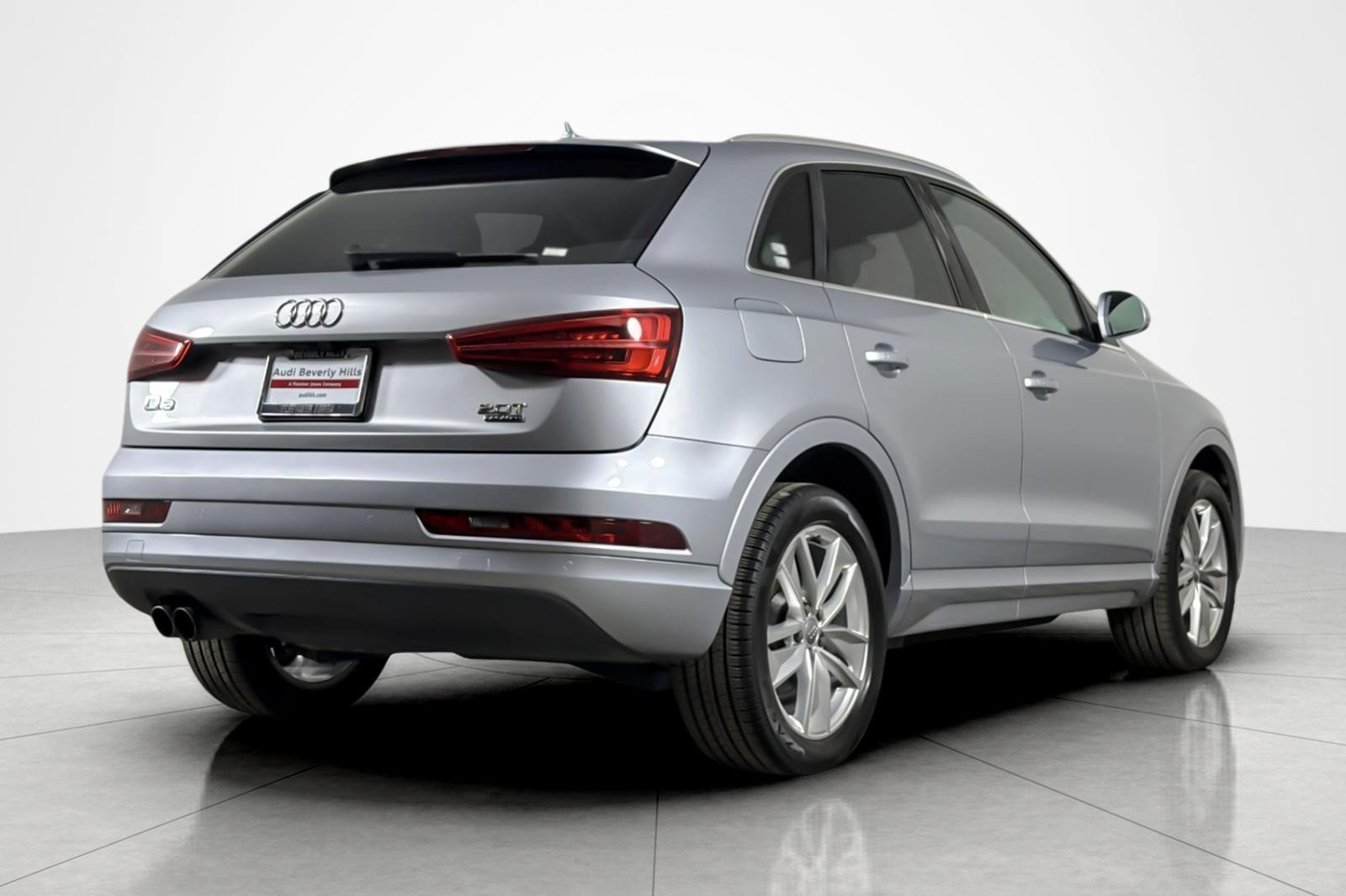 Used 2016 Audi Q3 2.0T Premium Plus w/ Technology Package AWD/4WD image 5