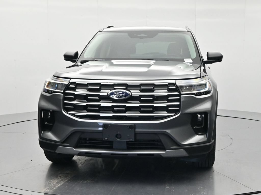 New 2026 Ford Explorer Active w/ Active Comfort Package AWD/4WD image 2