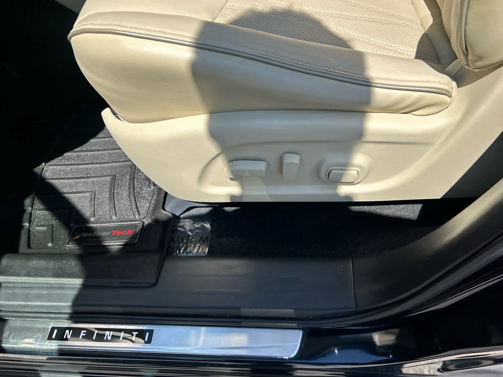 Used 2018 INFINITI QX60 Luxe w/ Deluxe Technology Package AWD/4WD image 14