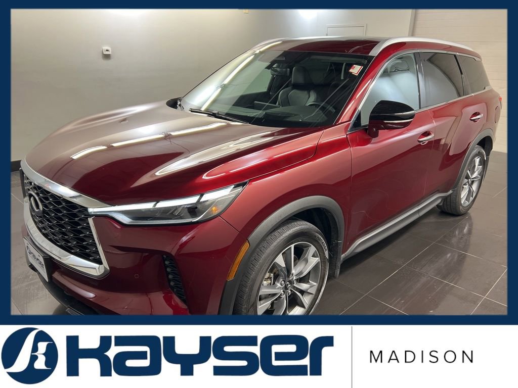 Used 2023 INFINITI QX60 Luxe w/ Vision Package image 3