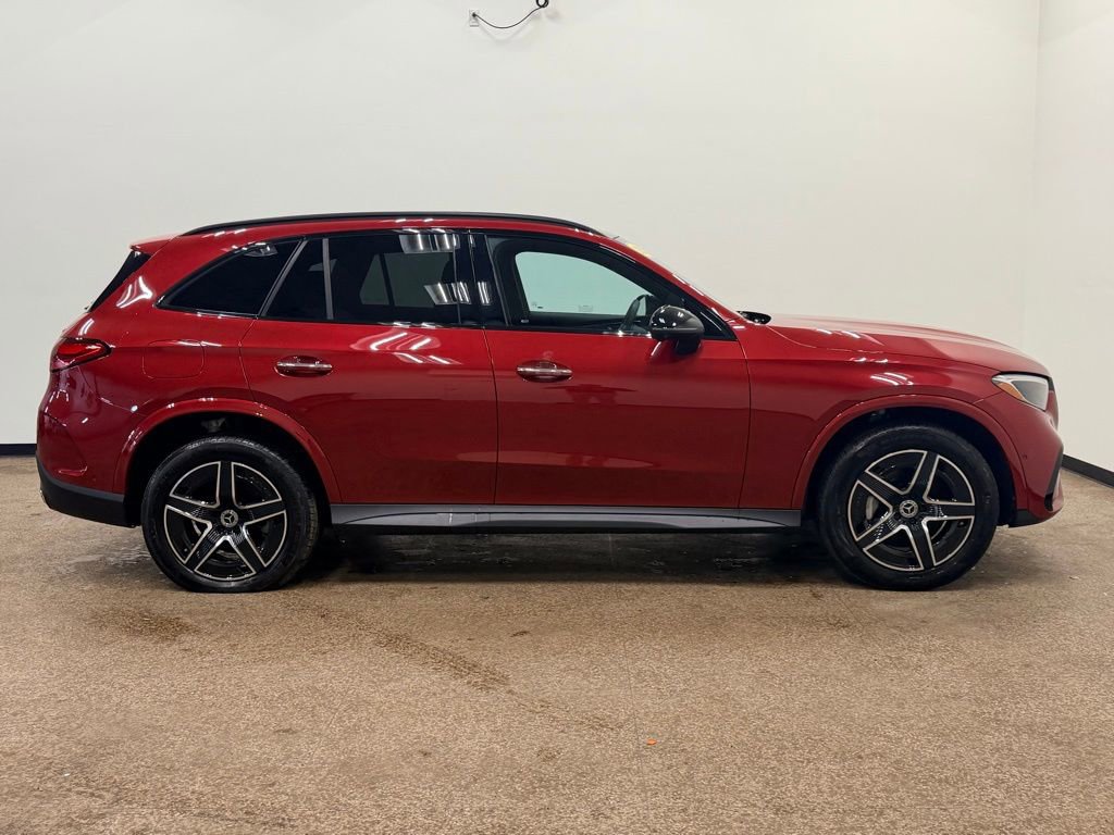 Used 2024 Mercedes-Benz GLC 300 4MATIC image 8