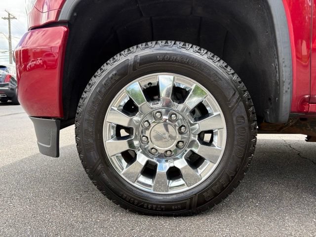 Used 2018 GMC Sierra 2500 Denali w/ Duramax Plus Package AWD/4WD image 12
