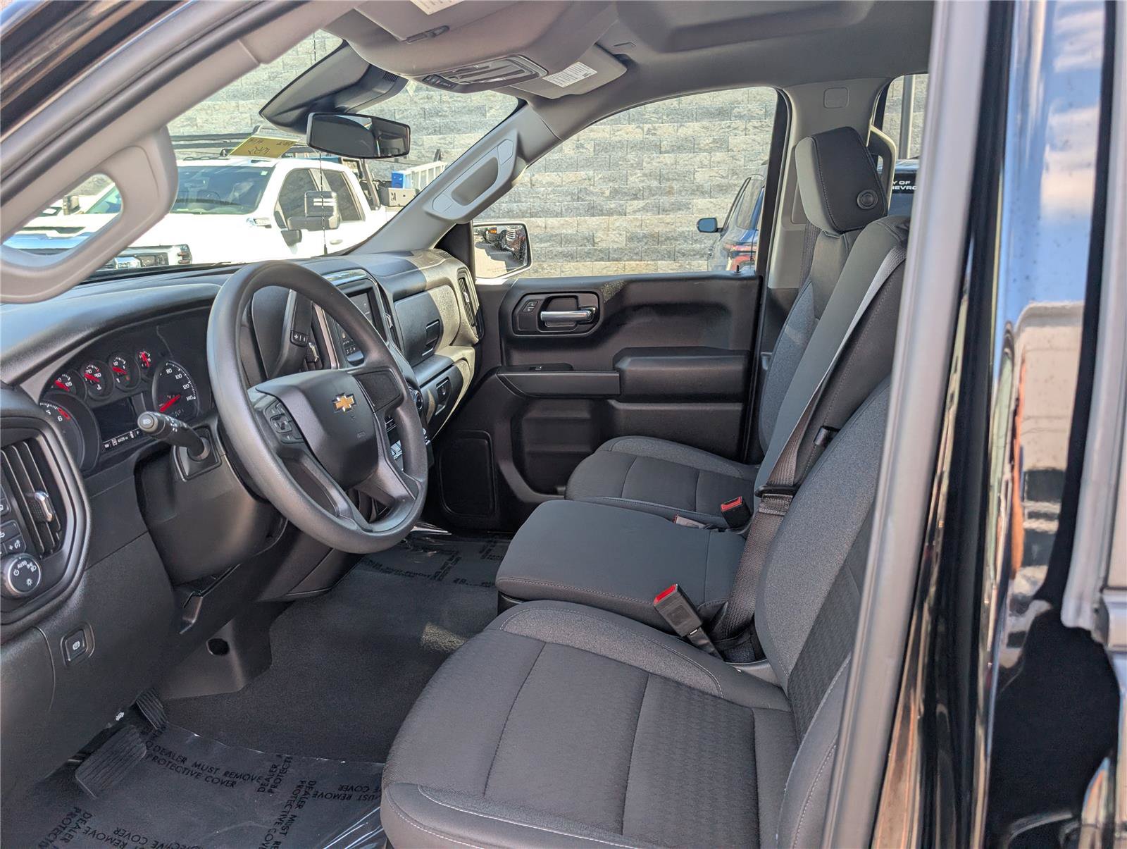 Used 2024 Chevrolet Silverado 1500 Custom w/ Turbomax Blackout Package AWD/4WD image 14