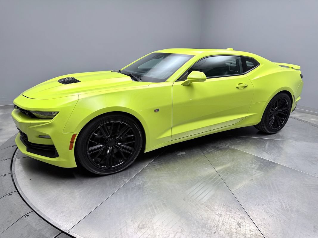 Used 2020 Chevrolet Camaro SS RWD image 1