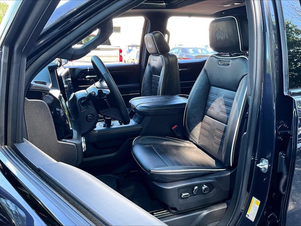 Used 2026 GMC Sierra 1500 AT4X w/ AT4X AEV Edition AWD/4WD image 10