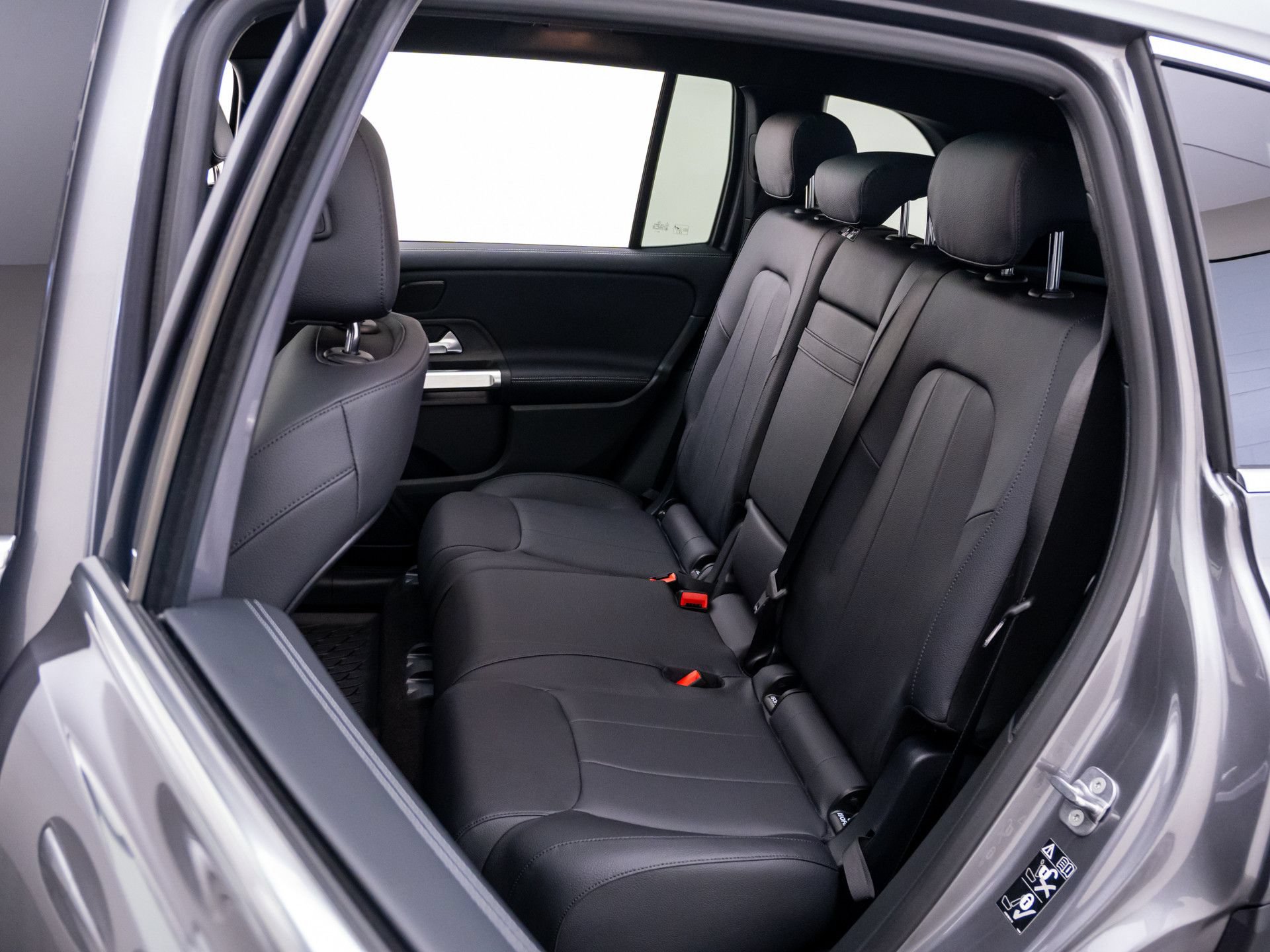 New 2026 Mercedes-Benz GLB 250 4MATIC image 18