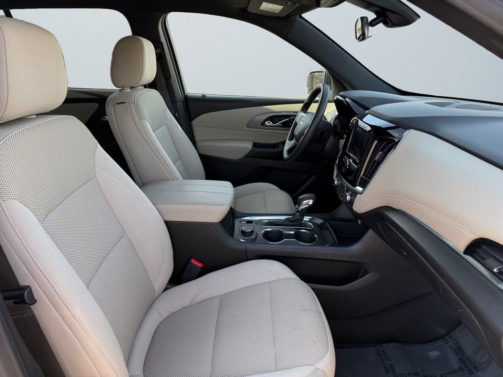Used 2024 Chevrolet Traverse LS image 15