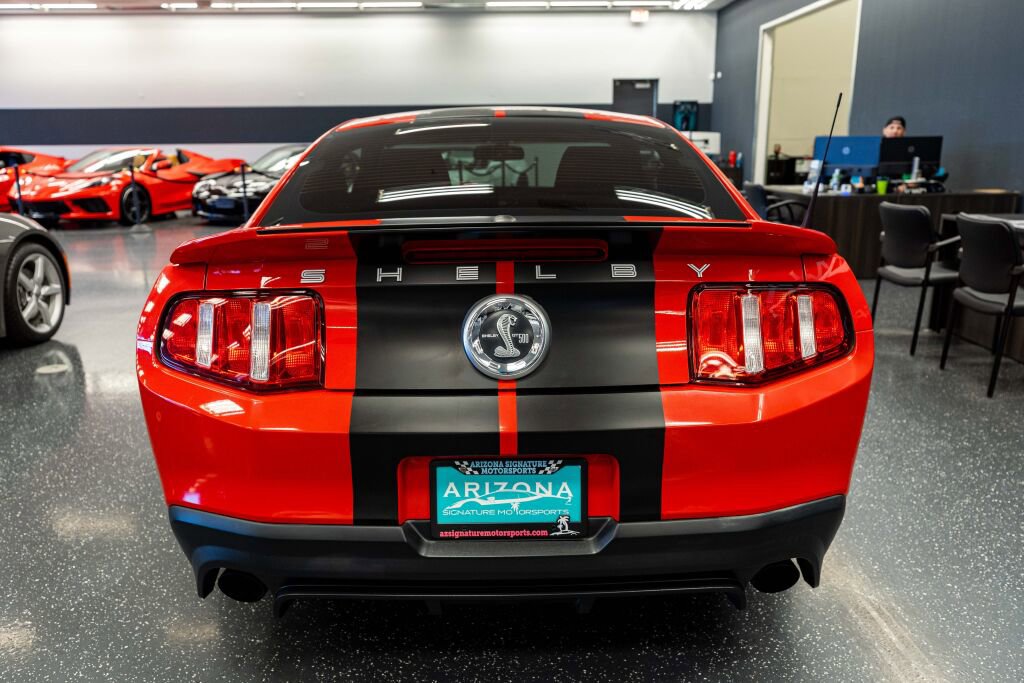 Used 2012 Ford Mustang Shelby GT500 w/ Electronics Pkg RWD image 5