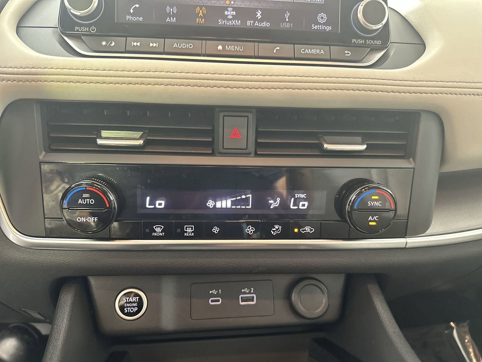 Used 2023 Nissan Rogue SV image 23