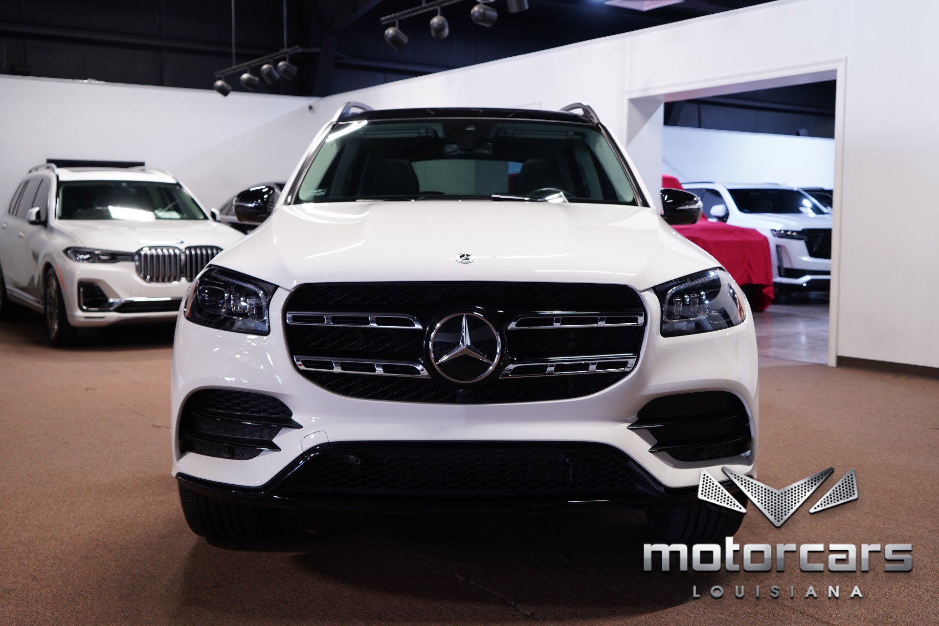 Used 2023 Mercedes-Benz GLS 450 4MATIC w/ AMG Line Exterior image 2