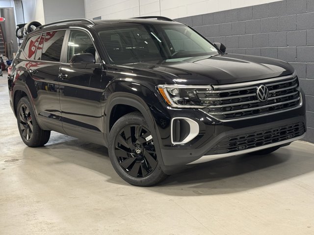 New 2026 Volkswagen Atlas SE image 4